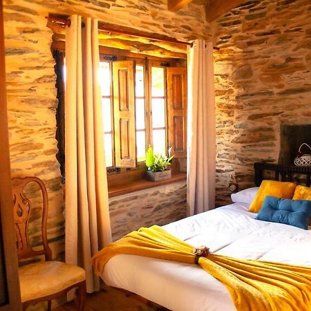 Casa Rural Bierzo Encantado Valle de Finolledo Eksteriør bilde