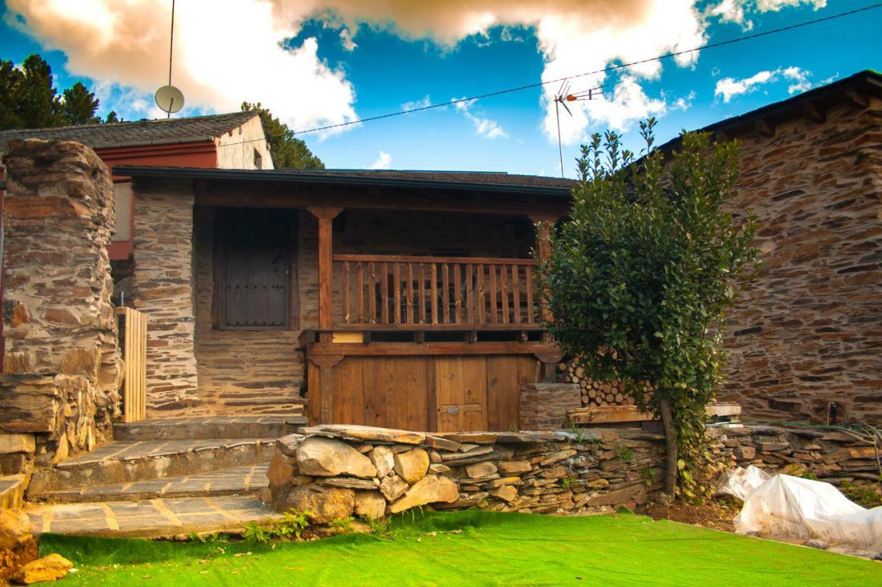 Casa Rural Bierzo Encantado Valle de Finolledo Eksteriør bilde